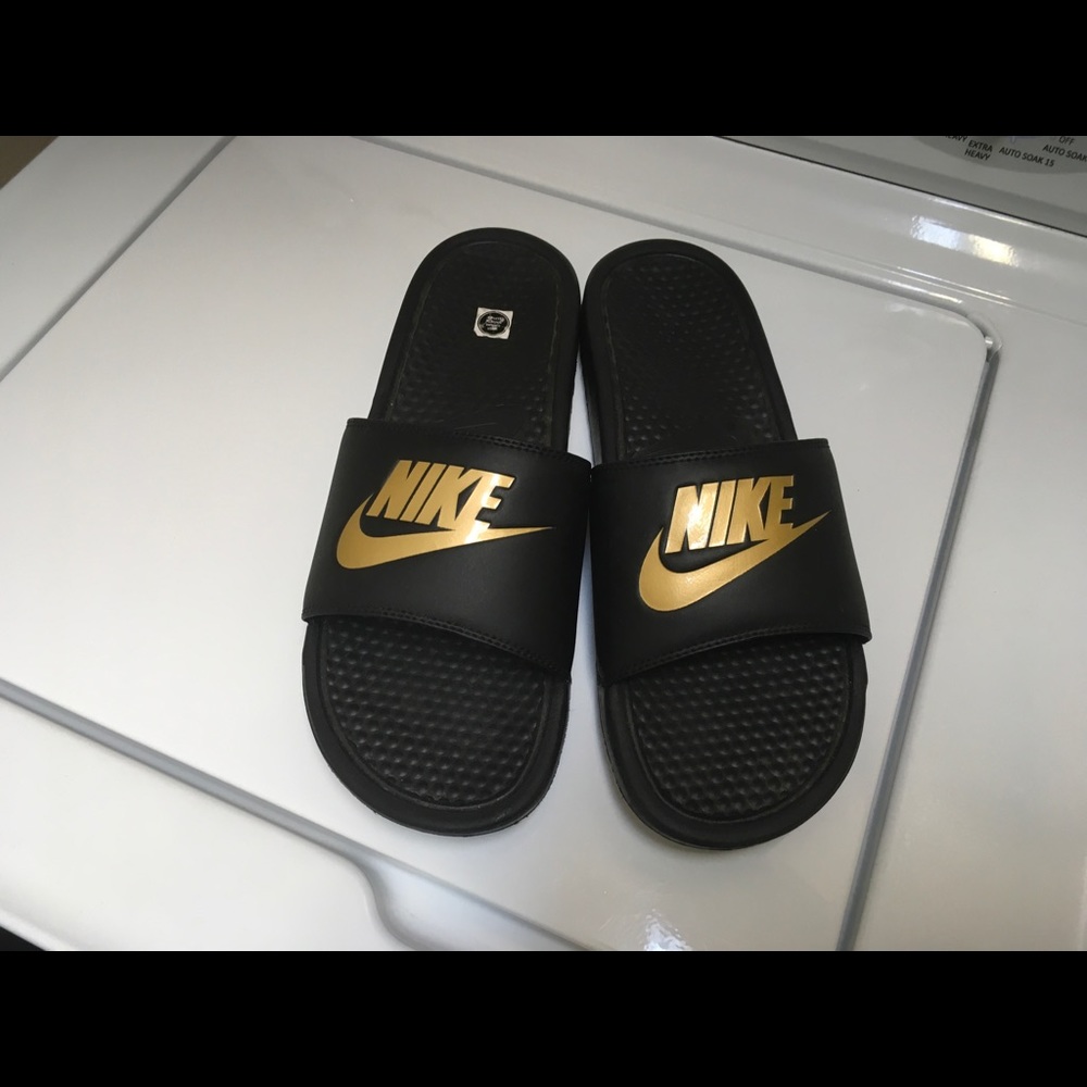 Men’s Nike slides. Size 12.